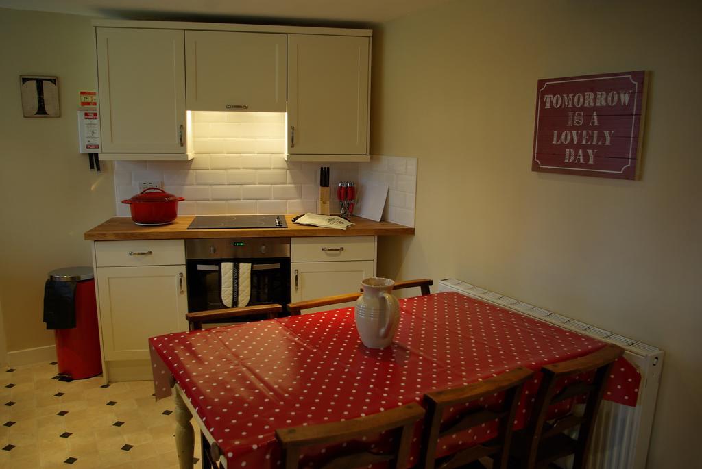 Leeds Castle Holiday Cottages Maidstone Szoba fotó
