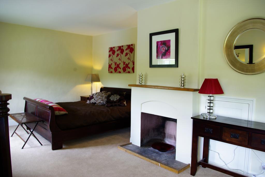 Leeds Castle Holiday Cottages Maidstone Szoba fotó