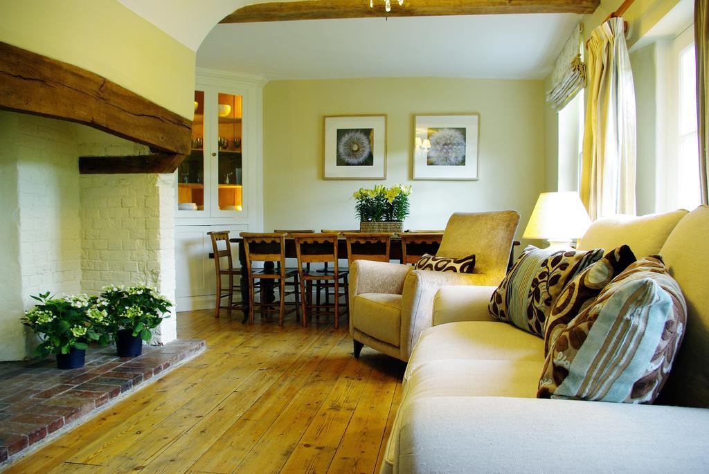 Leeds Castle Holiday Cottages Maidstone Szoba fotó