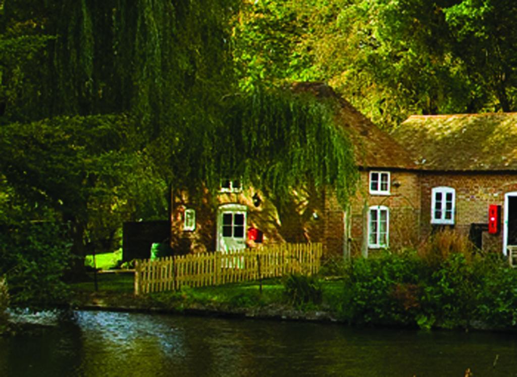 Leeds Castle Holiday Cottages Maidstone Szoba fotó
